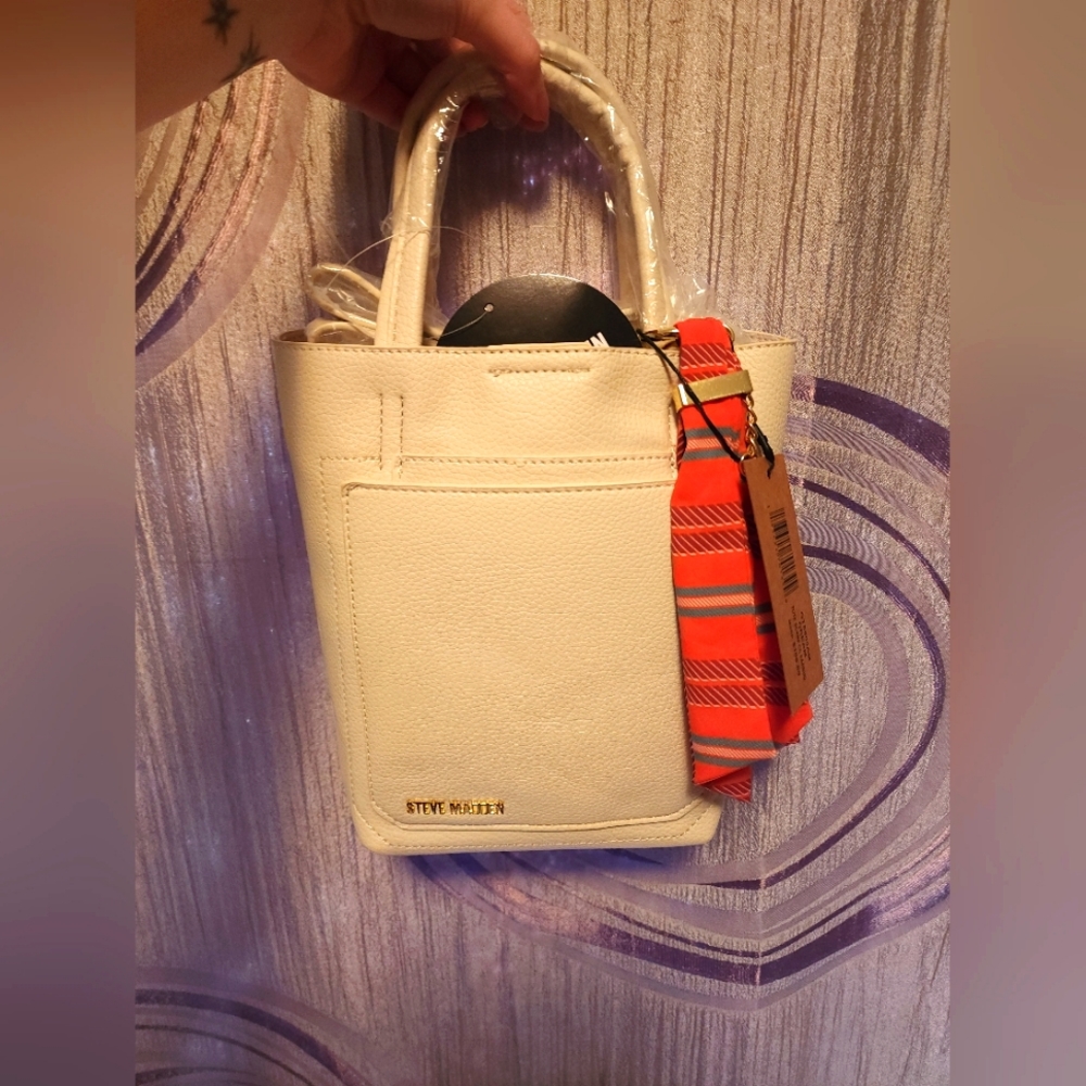Steve Madden Creme Handbag w/ Accessories